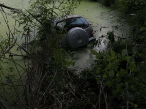 В Киеве на Осокорках пьяный водитель утопил Renault Scenic RX4