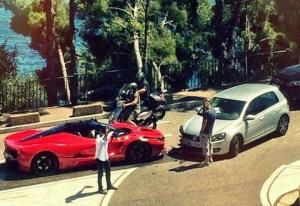 Авария в Монако с участием LaFerrari и Volkswagen Golf