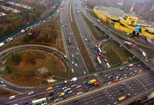 Московские власти закроют около 30 съездов на МКАД
