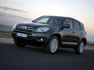 Toyota отзывает 20 тысяч автомобилей, в том числе и из России