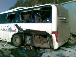 15 пассажиров автобуса пострадали в ДТП в Алматы