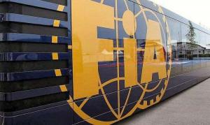 В FIA временно смягчили ограничения радиообмена