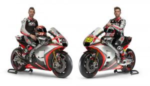 На новый чемпионат итальянская команда выставила модернизированную Aprilia RS-GP