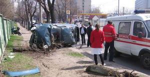 ДТП в Харькове: Daewoo Lanos врезался в КамАЗ - водитель чудом выжил