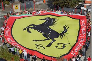 Болельщики Ferrari устроили Монтедземоло сердечные проводы