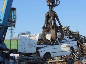 Московские власти упростили процедуру утилизации автохлама