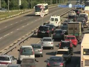Крупная авария парализовала движение на севере МКАД