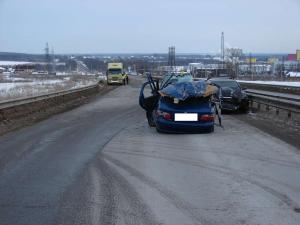 В Смолевичском районе Fiat врезался в припаркованную фуру