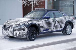 Шпионские снимки Maserati Levante 2016 года 