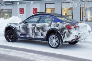 Шпионские снимки Maserati Levante 2016 года 
