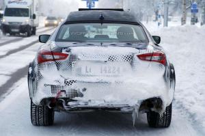 Шпионские снимки Maserati Levante 2016 года 