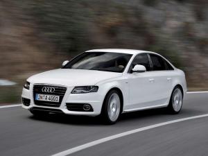 Новый седан Audi A4 засветился в собственном кузове