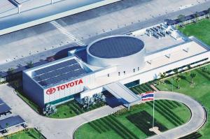 За три квартала 2014 Toyota продала больше всех