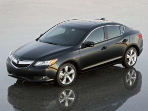 Acura показала переднюю часть ILX