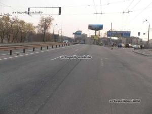 ДТП в Киеве: ВАЗ врезался в Chevrolet Aveo и перевернулся 