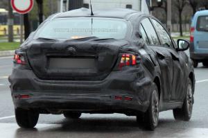 Шпионские снимки Fiat Linea 2016 года 