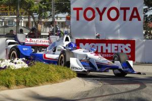 Элио Кастроневес выиграл квалификацию этапа IndyCar на Лонг-Бич