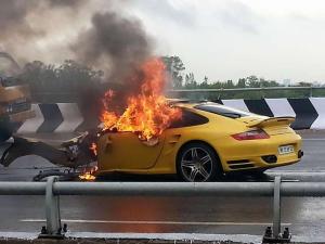 Porsche 911 Turbo разбили на 250 км/ч 