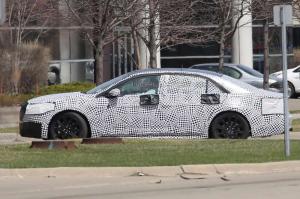 Шпионские снимки Lincoln Continental 2017 года 