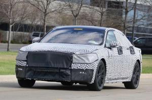 Шпионские снимки Lincoln Continental 2017 года 