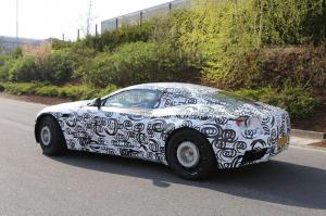 Шпионские снимки Aston Martin DB11 2017 года 