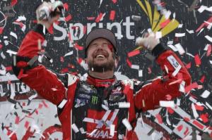 Курт Буш выиграл гонку серии NASCAR в Ричмонде, Патрик – 25-я