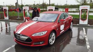 Tesla пересекла США за рекордный срок