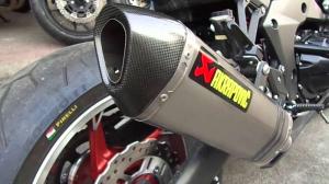 Лучшие мотоциклетные выхлопные системы опять сделали Akrapovic