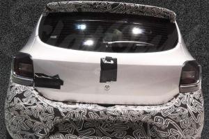 Шпионские снимки Renault Sandero RS 2016 года 