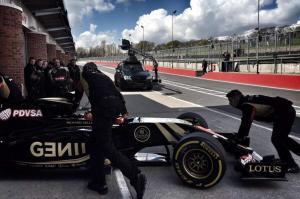 Lotus F1 завершила съемочный день в Брэндс-Хэтч