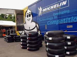 Michelin вернет в MotoGP нарезанные слики