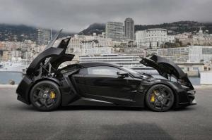 2015 W Motors Lykan Hypercar 