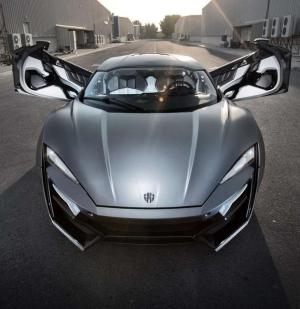 2015 W Motors Lykan Hypercar 