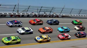 Эрнхардт-младший выиграл гонку серии NASCAR в Талладеге, Патрик – 21-я