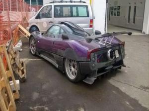 Суперкар Pagani Zonda Zozo попался на улице