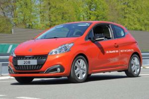 Самый экономичный хетчбек: Peugeot 208