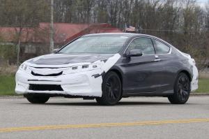 Honda вывела на тесты обновленное купе Accord
