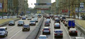 В Москве для проверки ремонта дорог закупят компактные кроссоверы