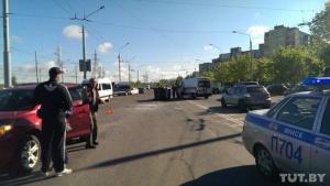 В Минске пьяный бесправник на Daewoo протаранил два автомобиля и опрокинулся 