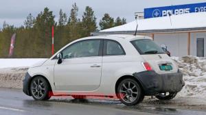 Шпионские снимки Fiat 500 2016 года 