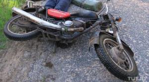В Столбцовском районе разбился бесправник на мотоцикле