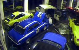 В Англии автоугонщики за минуту похитили раритетный Ford Escort