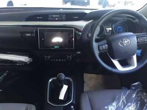 Первые снимки Toyota Hilux 2016 года 