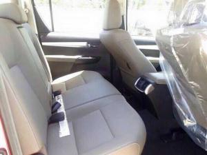 Первые снимки Toyota Hilux 2016 года 