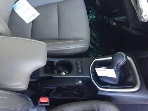 Первые снимки Toyota Hilux 2016 года 