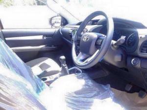 Первые снимки Toyota Hilux 2016 года 