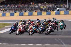 Dorna и FIM начинают подготовку к тендеру на поставку моторов для Moto2 с 2019 года