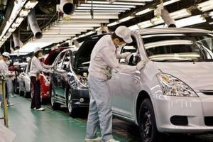 Автомобильные компании сократили поставки в Россию на 50%. Больше всего машин импортирует Тойота