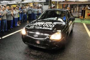 АвтоВАЗ выпустил 900-тысячный автомобиль LADA Priora