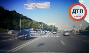 В центре Киева столкнулись восемь автомобилей 